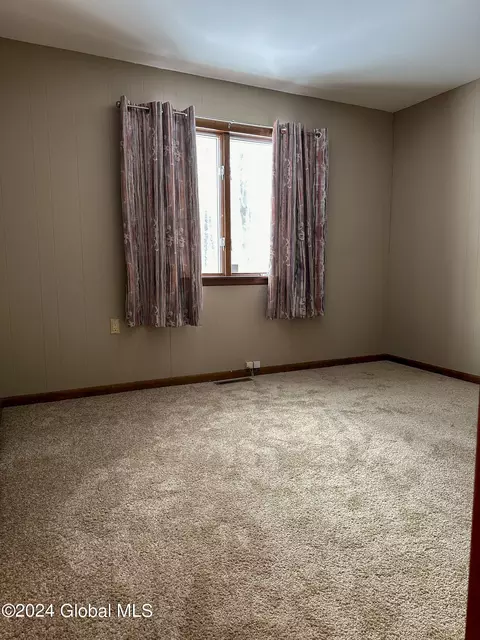 7 Walnut Ln E, Schenectady, NY 12309 photo 32