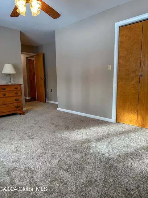 7 Walnut Ln E, Schenectady, NY 12309 photo 30