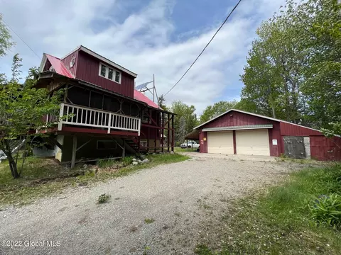 28 Beech Hill Ln, Schroon Lake, NY 12870