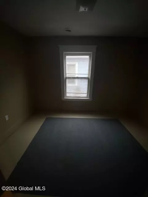 759 Bailey St, Schenectady, NY 12303 photo 8
