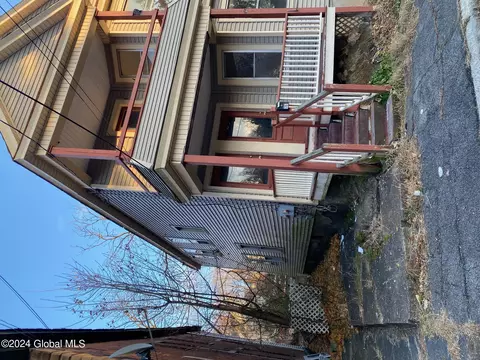 759 Bailey St, Schenectady, NY 12303 photo 2