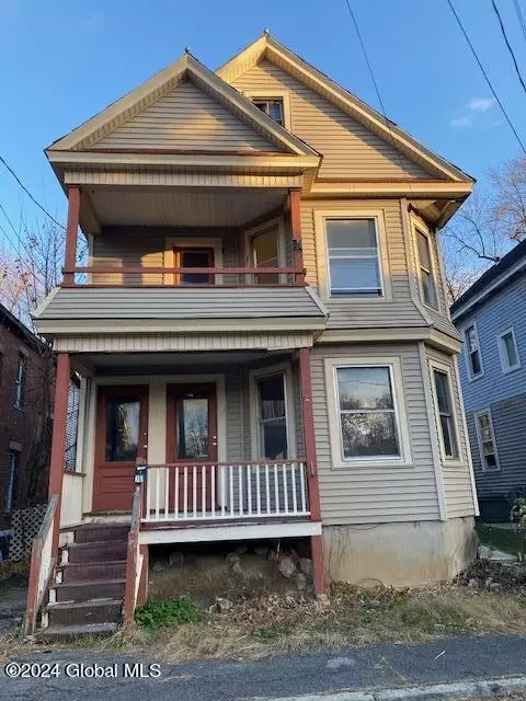 759 Bailey St, Schenectady, NY 12303