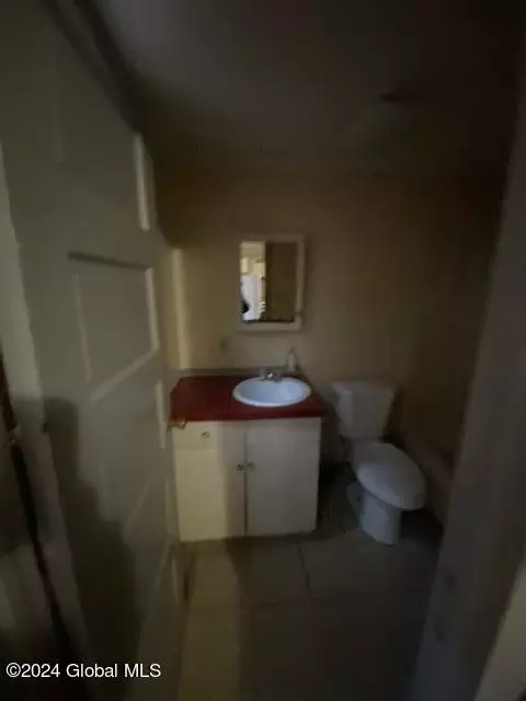 759 Bailey St, Schenectady, NY 12303 photo 4