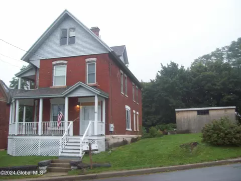 81 Ab Minaville St, Amsterdam, NY 12010