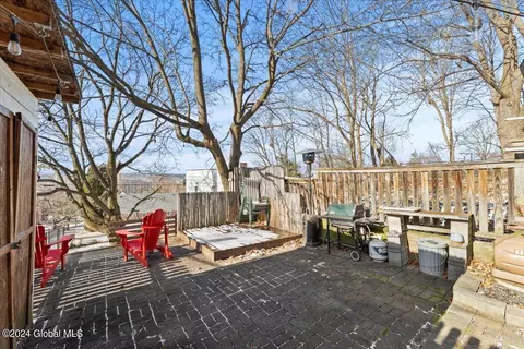 28 Eagle St, Troy, NY 12180 photo 16