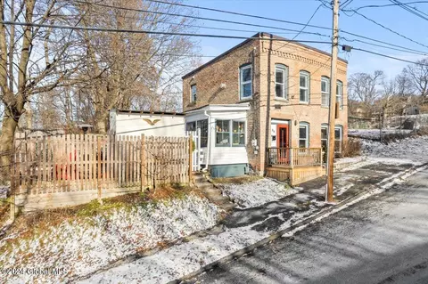 28 Eagle St, Troy, NY 12180 photo 13