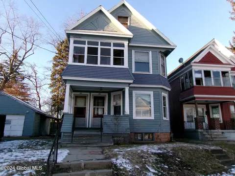 2415 Guilderland Ave, Schenectady, NY 12306