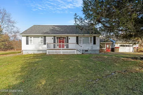 250 State Route 9j, Stuyvesant, NY 12173