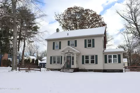 1448 Myron St, Niskayuna, NY 12309