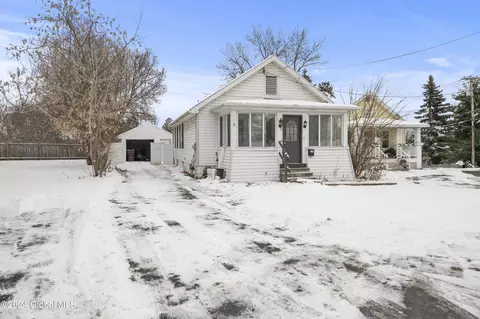 71 Osborne Rd, Albany, NY 12205