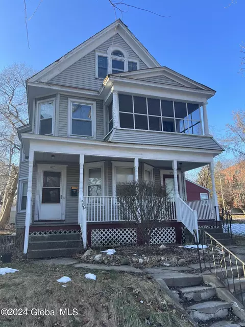 1477 Glenwood Blvd, Schenectady, NY 12308