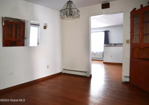 407 Walnut St, Corinth, NY 12822 photo 11
