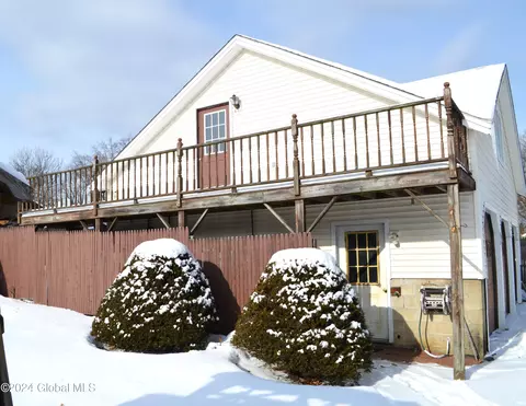 407 Walnut St, Corinth, NY 12822 photo 26