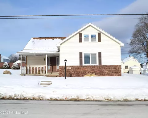 407 Walnut St, Corinth, NY 12822 photo 22