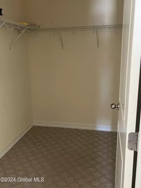 107 Paddock Cir, Schenectady, NY 12306 photo 12