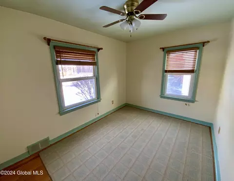 1876 Broad St, Schenectady, NY 12306 photo 16