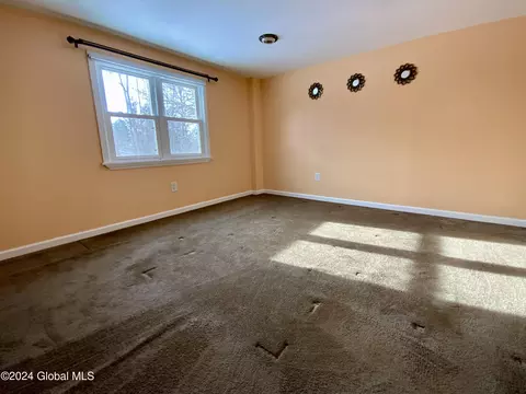 1876 Broad St, Schenectady, NY 12306 photo 33
