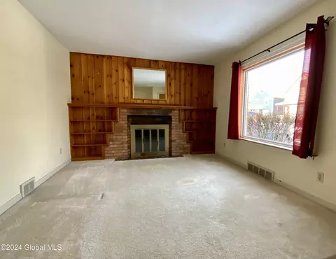 1876 Broad St, Schenectady, NY 12306 photo 13