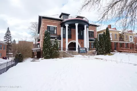 644 Madison Ave # B, Albany, NY 12208