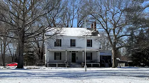 1825 Route 9, Germantown, NY 12526