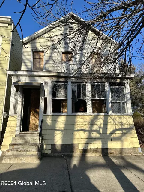 621 2nd St, Albany, NY 12206