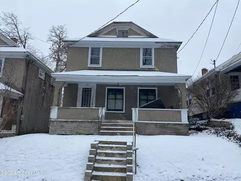 215 Robinson St, Schenectady, NY 12304