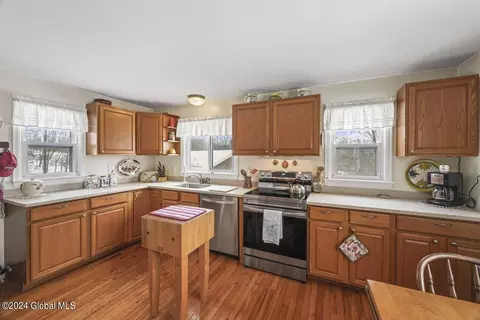 334 Middle Rd, Salem, NY 12865 photo 27