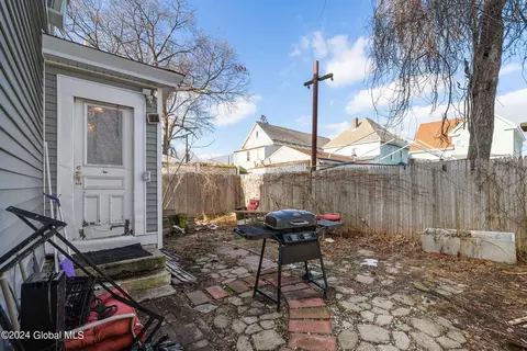1025 Forest Rd, Schenectady, NY 12303 photo 29