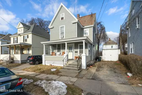 1025 Forest Rd, Schenectady, NY 12303