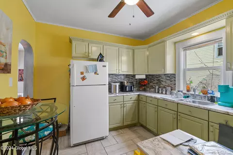 1025 Forest Rd, Schenectady, NY 12303 photo 11