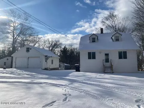 121 Sherman Ave, Troy, NY 12180