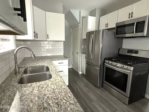 1149 Garner Ave, Schenectady, NY 12309 photo 8