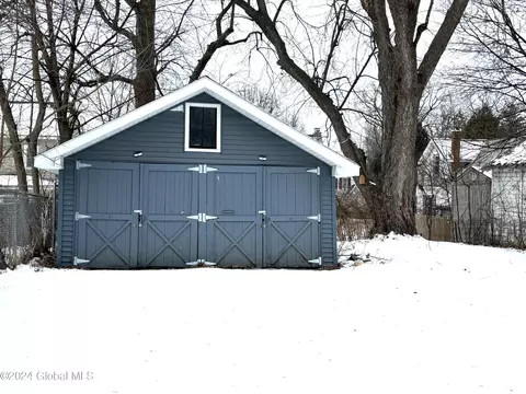 1149 Garner Ave, Schenectady, NY 12309 photo 4