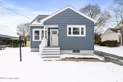 17 Wilmarth St, Scotia, NY 12302