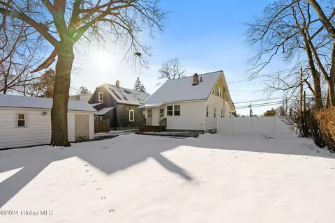825 Curry Rd, Schenectady, NY 12306 photo 5