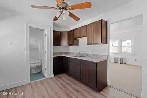 825 Curry Rd, Schenectady, NY 12306 photo 27
