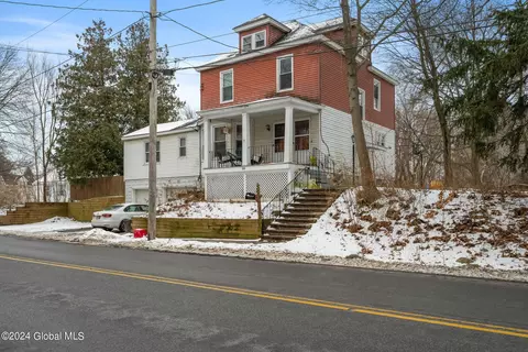 1014 Gerling St, Schenectady, NY 12308 photo 20