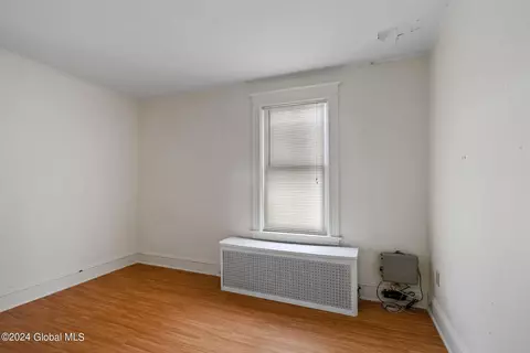 1014 Gerling St, Schenectady, NY 12308 photo 3