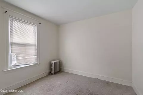 1014 Gerling St, Schenectady, NY 12308 photo 7