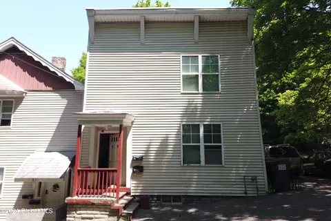 65 Tyler St, Troy, NY 12180