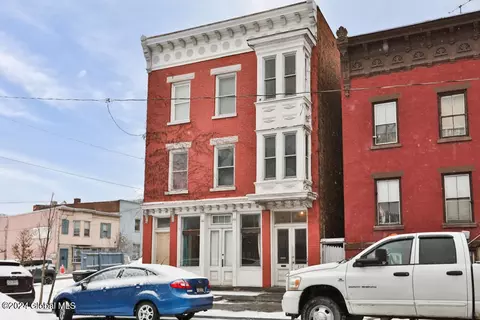 236 4th St, Troy, NY 12180