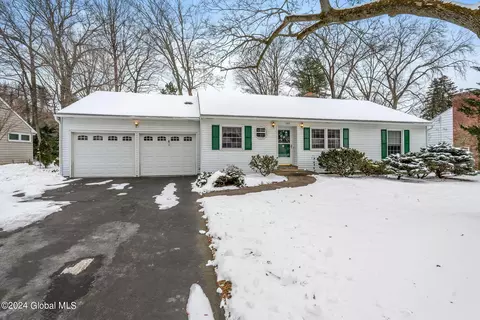 192 Winne Rd, Delmar, NY 12054