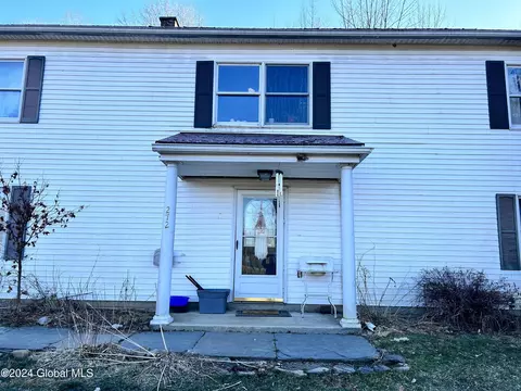 272 County Route 61, Cambridge, NY 12816