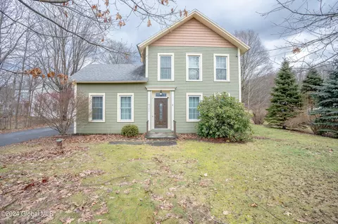 784 Ny 351, Poestenkill, NY 12140