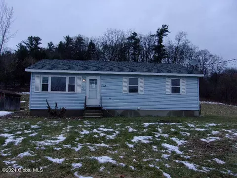 226 Veeder Rd, Fonda, NY 12068