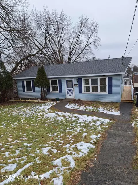 747 7th Ave, Troy, NY 12182