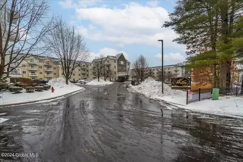 8 Wall St #205, Clifton Park, NY 12065