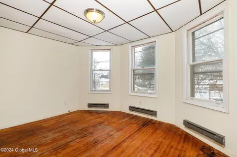 617 Bluff Ave, Schenectady, NY 12303 photo 14