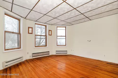 617 Bluff Ave, Schenectady, NY 12303 photo 24