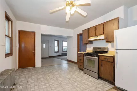 617 Bluff Ave, Schenectady, NY 12303 photo 9